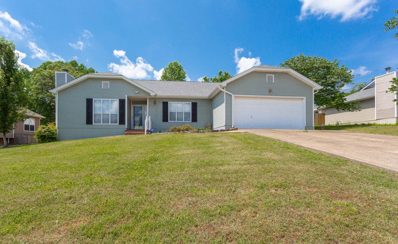 7734 Pinewood Dr - Photo 1