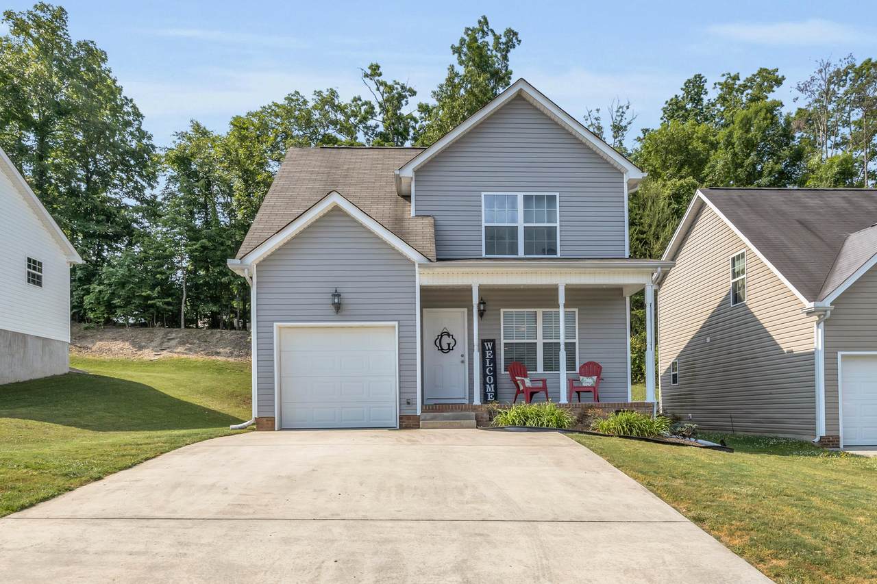 2105 Short Leaf Ln - Photo 1