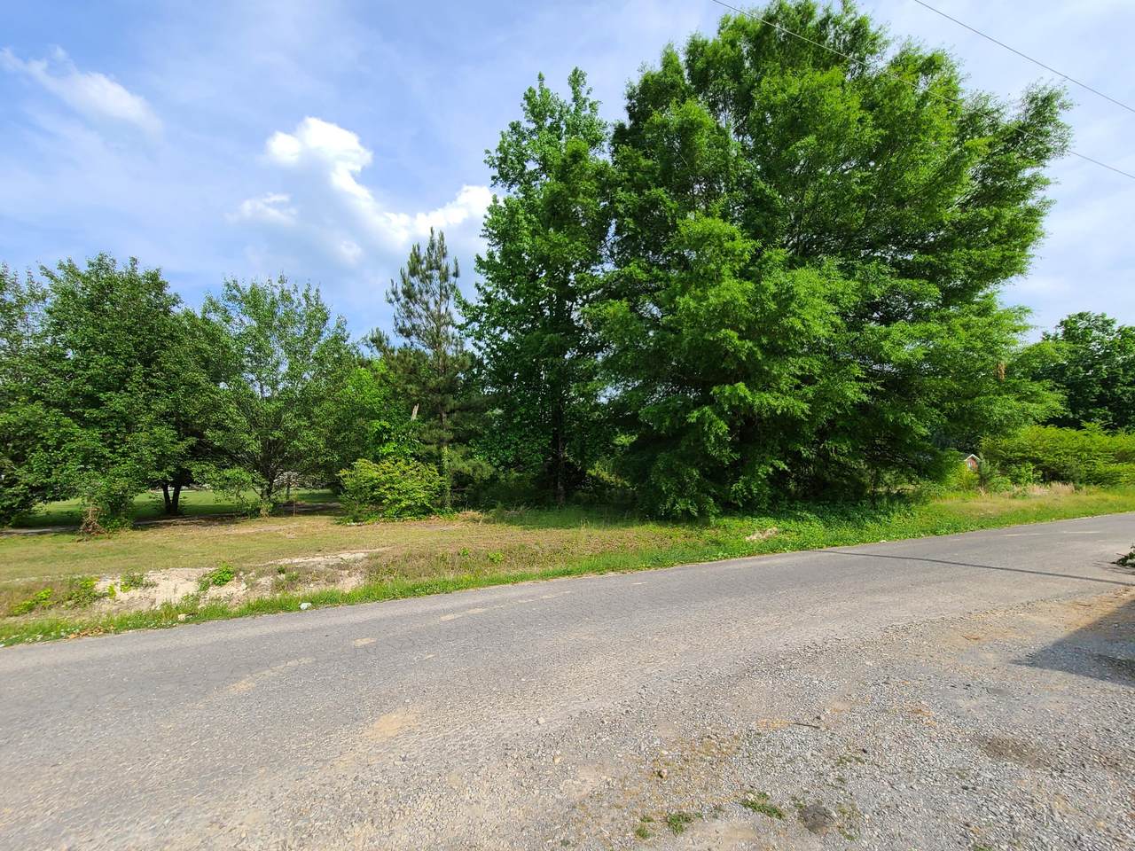 16 Blue Bird Ln - Photo 1