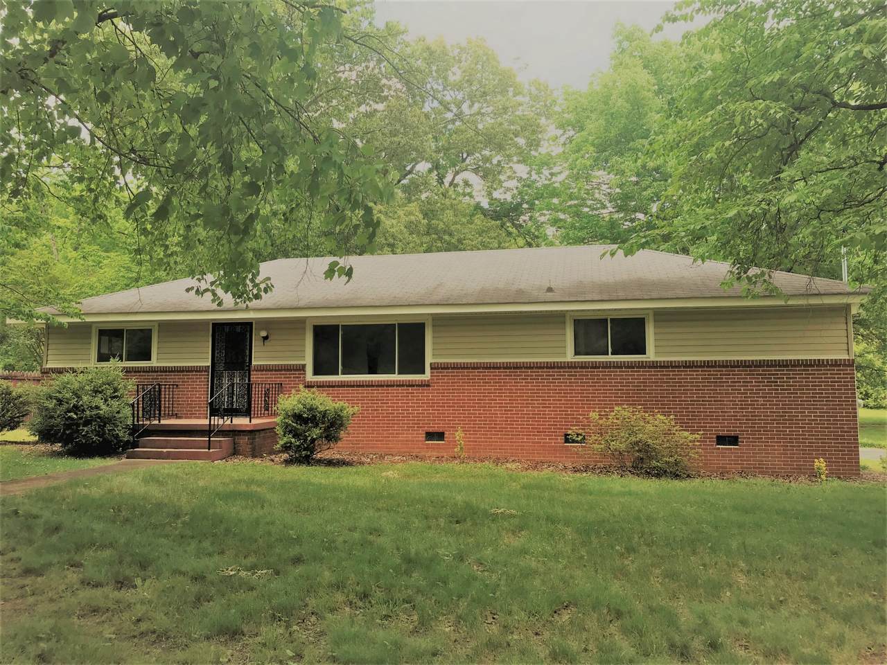 709 Gadd Rd - Photo 1