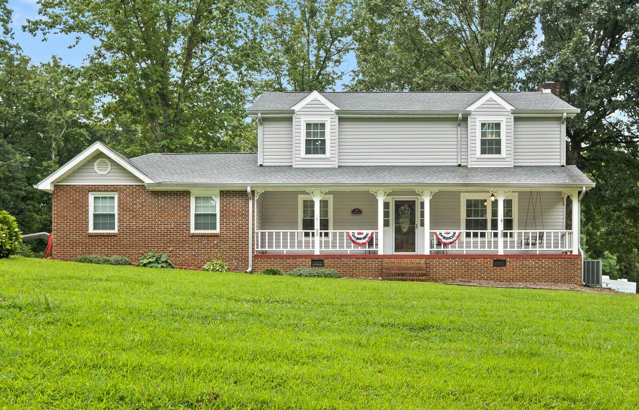 411 Pin Oak Rd - Photo 1