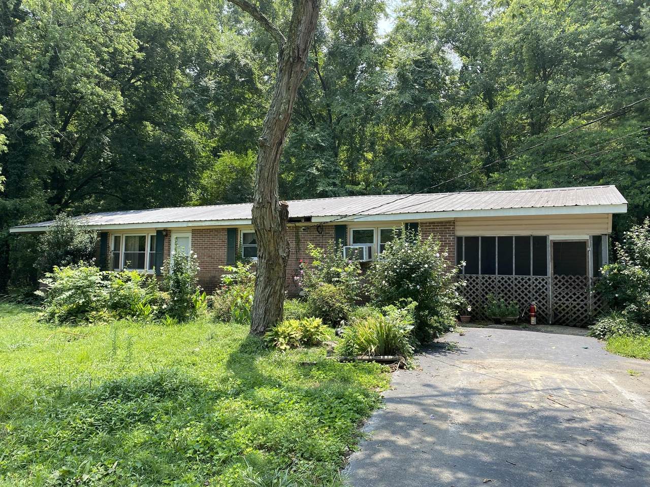 1444 Coffelt Rd - Photo 1