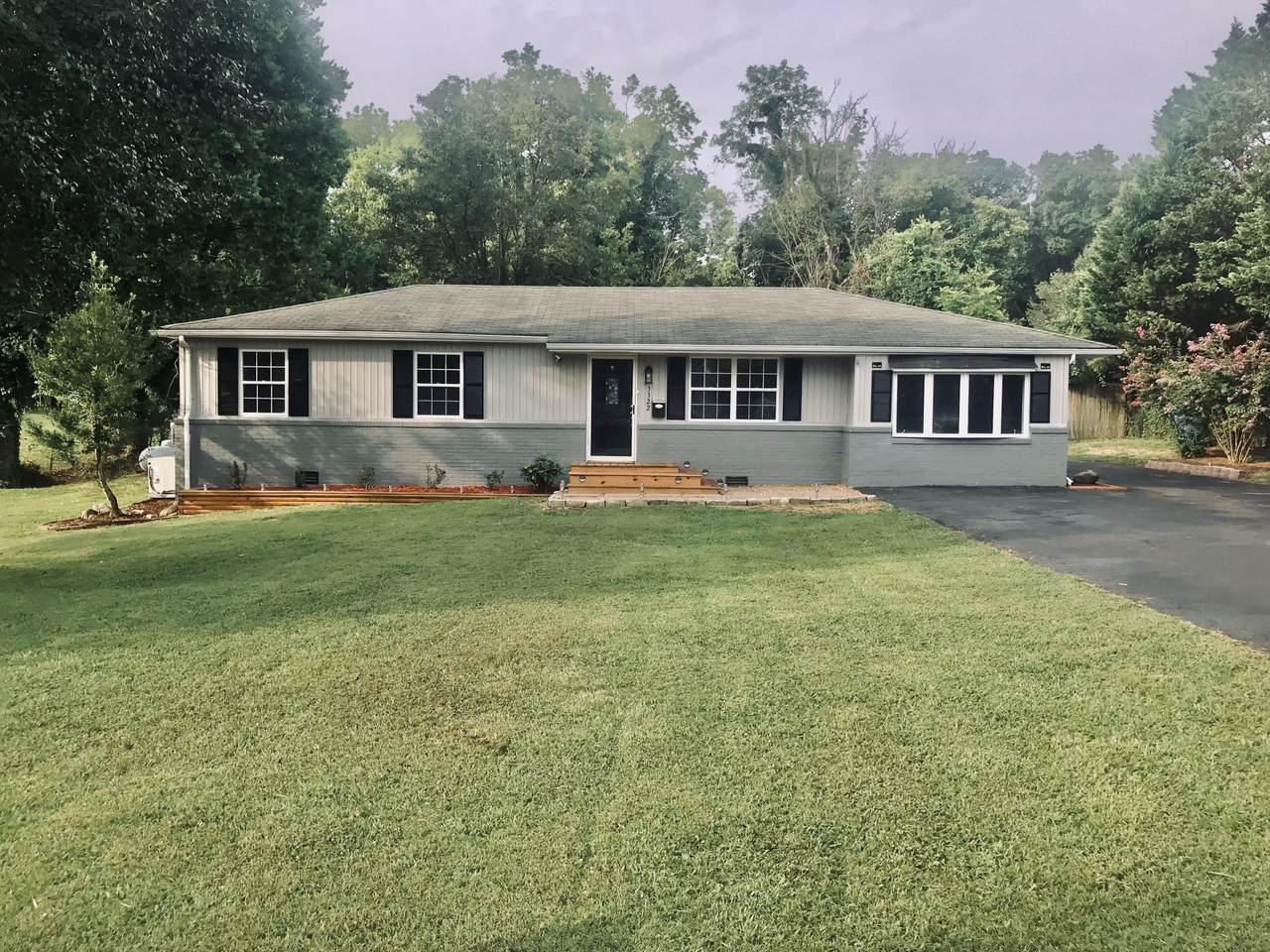 3322 Mountain View Dr - Photo 1