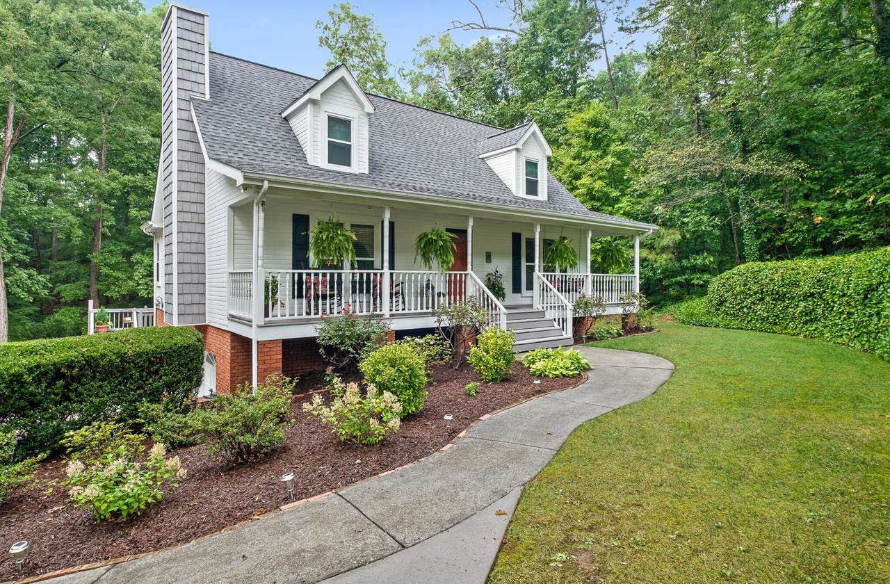 41 East Ct - Photo 1