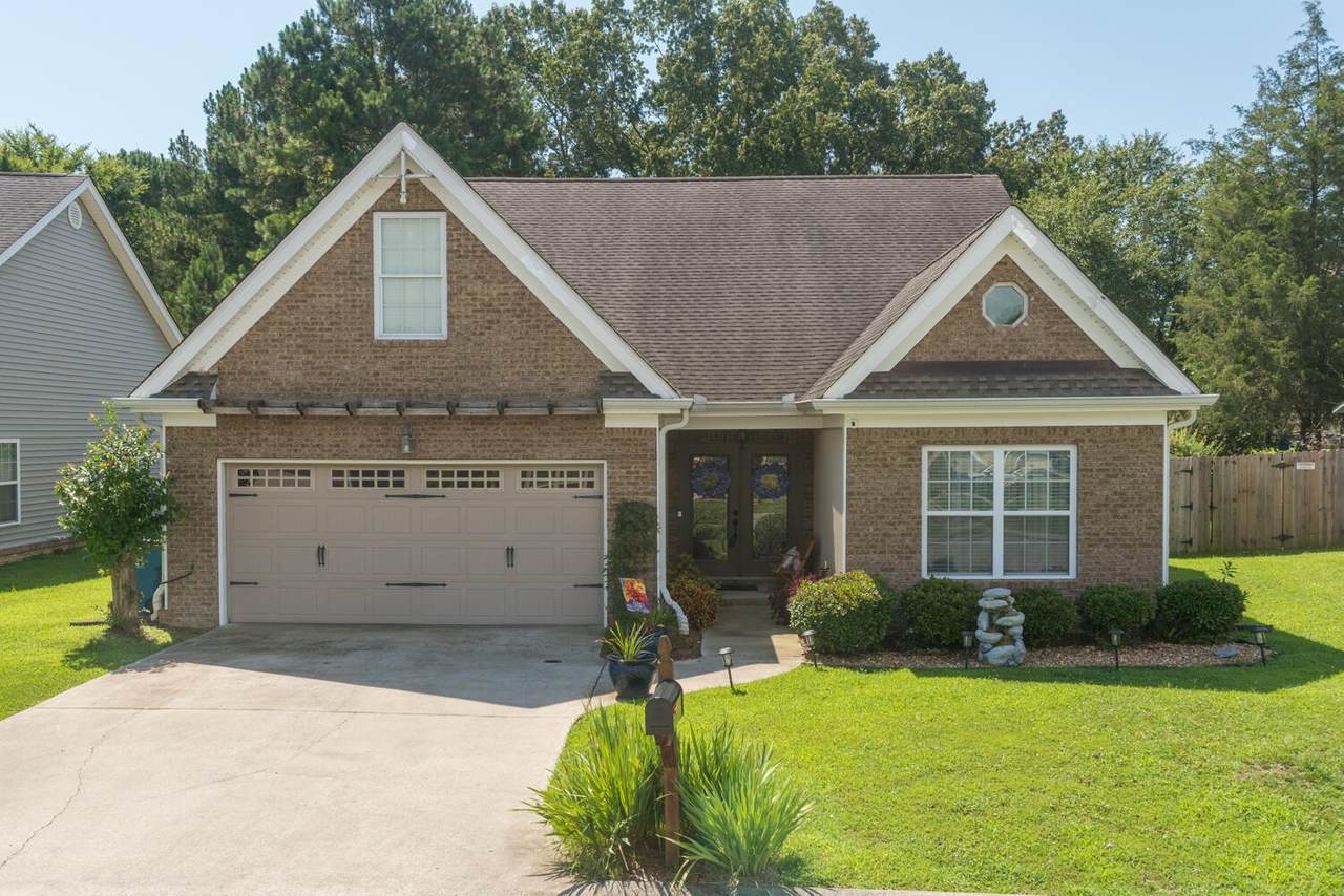 284 Dee Ln - Photo 1