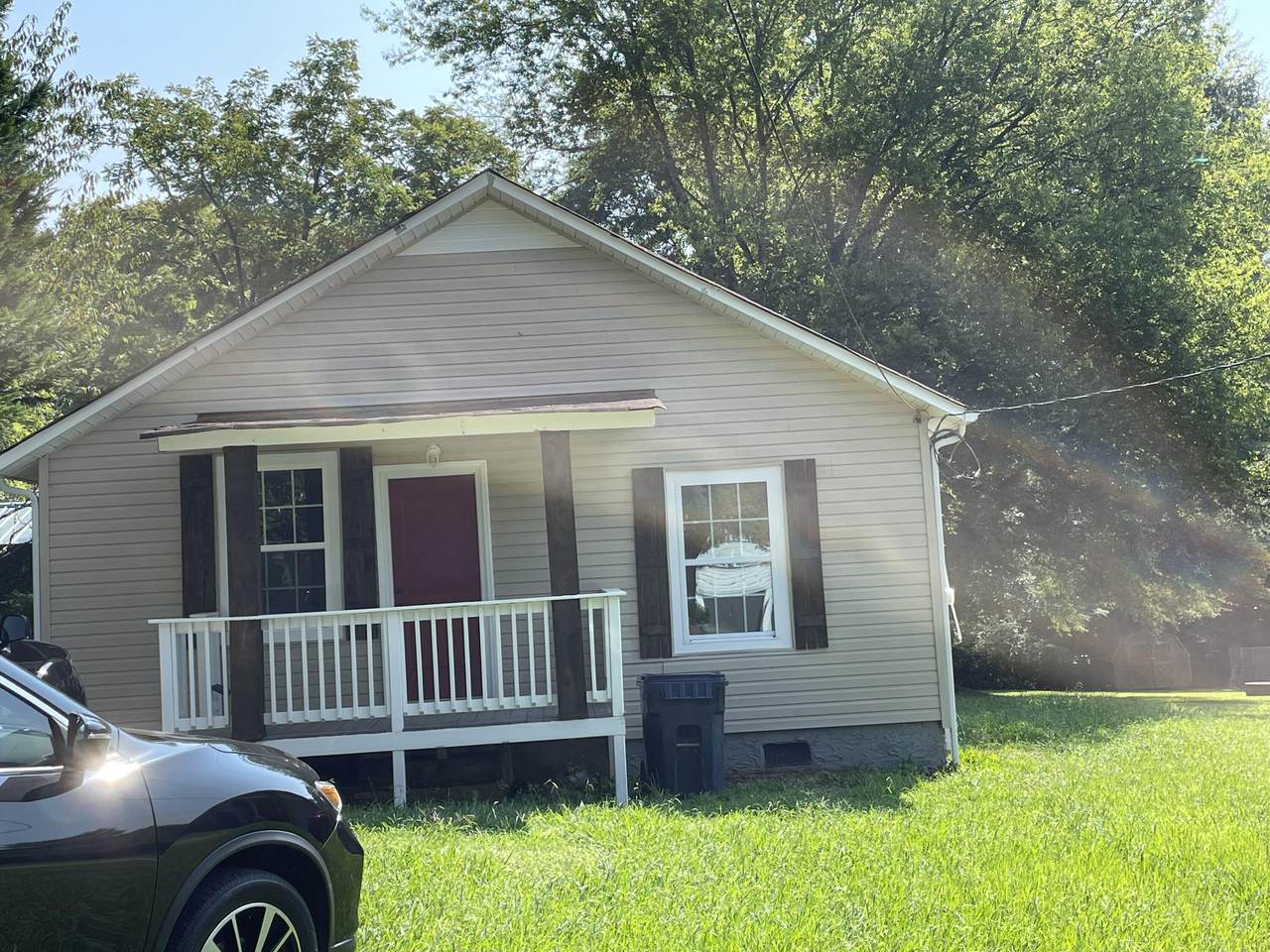 104 Walthall Ave - Photo 1