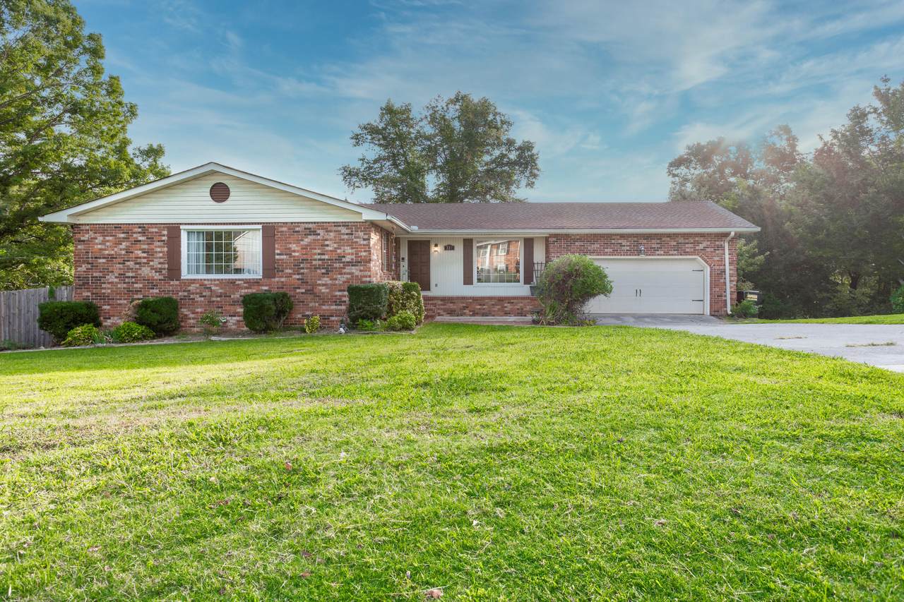 339 Larry Dr - Photo 1