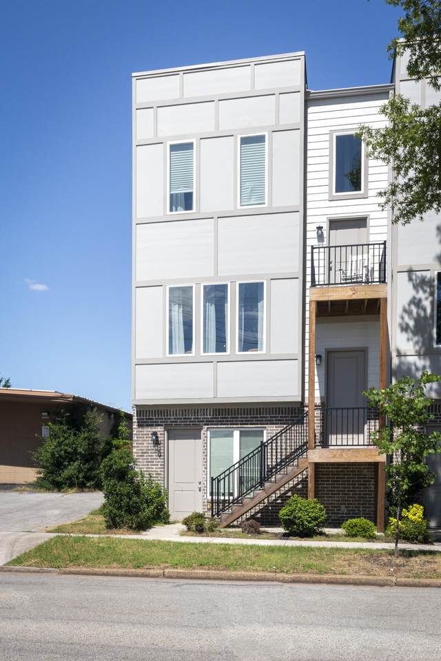 929 Main St - Photo 1