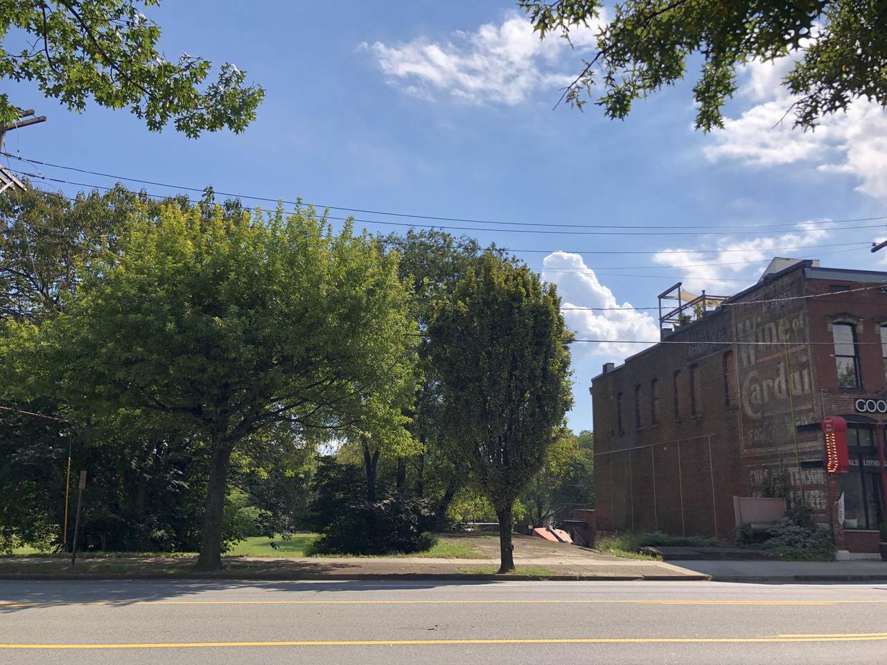 2642 Broad St - Photo 1