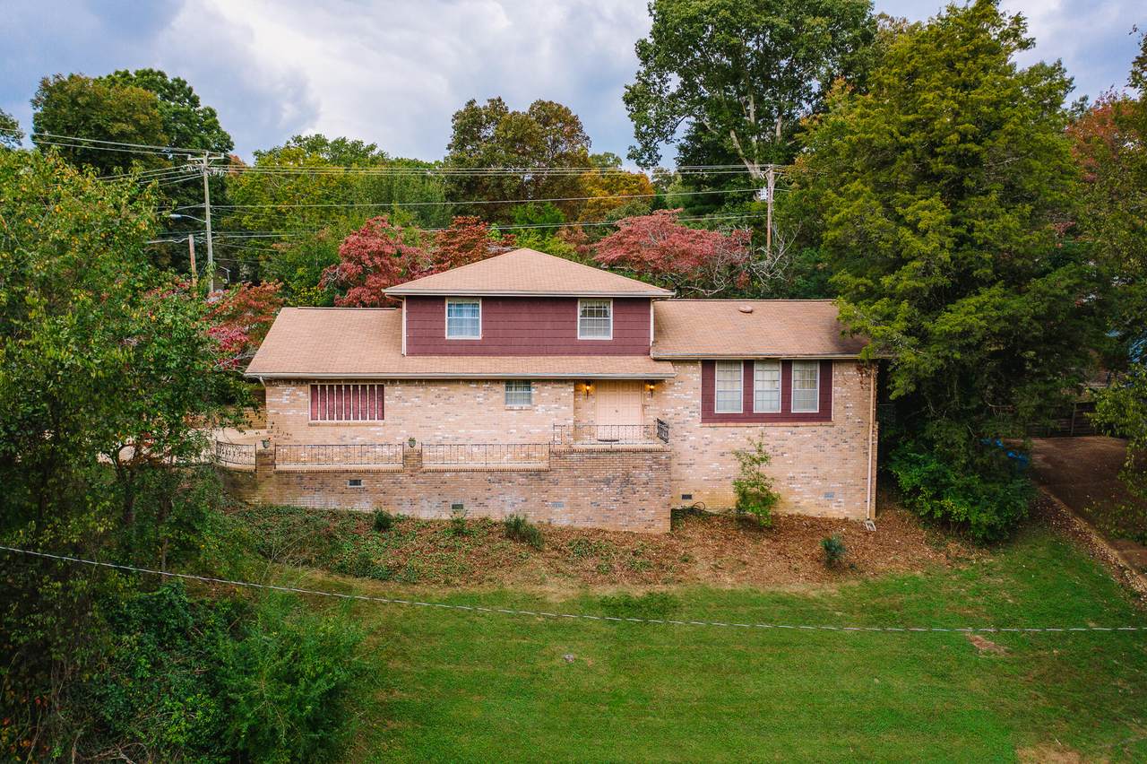 4703 Forest Rd - Photo 1