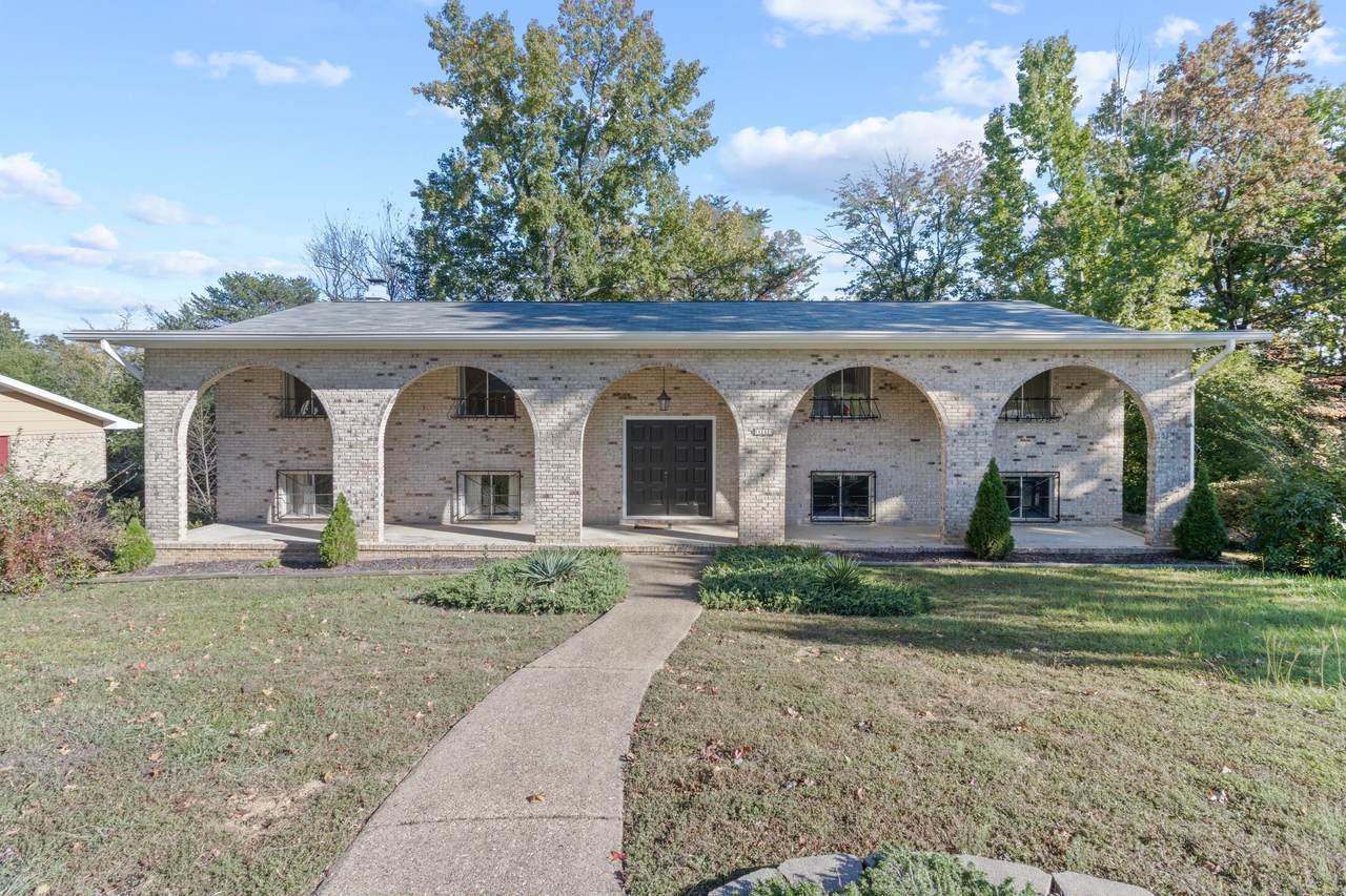 4202 Highwood Dr - Photo 1