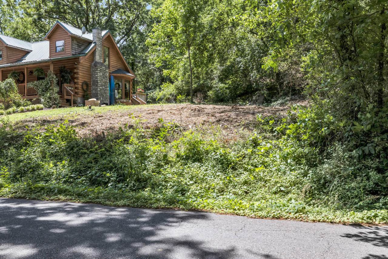 4792 Webb Rd - Photo 1