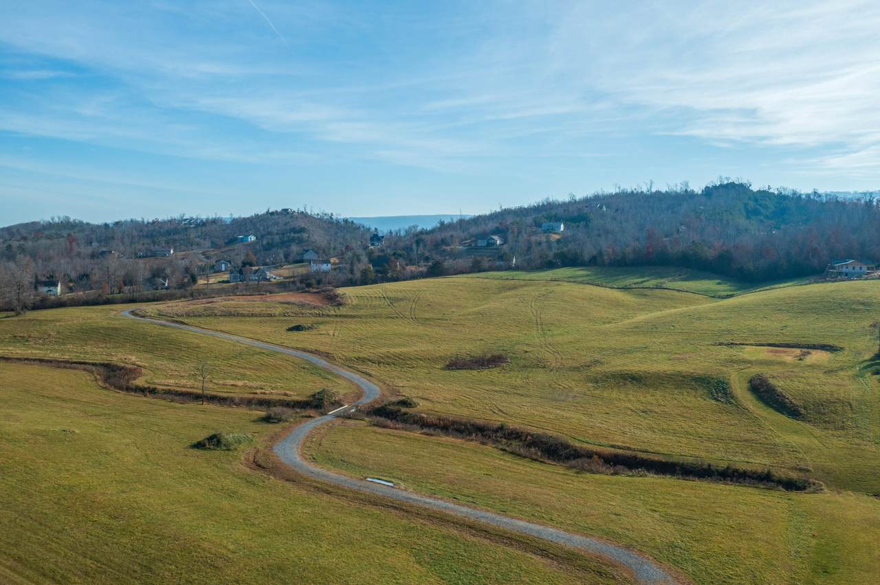 1197 Back Valley Rd - Photo 1