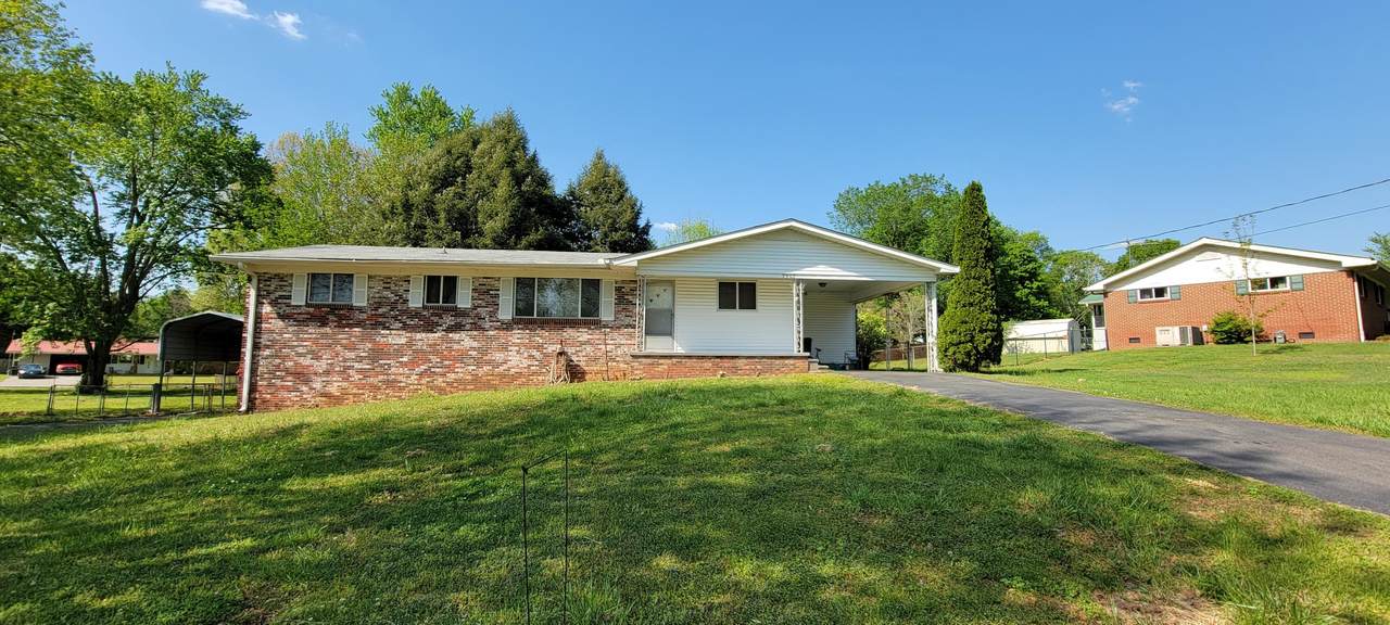 3907 Redbud Dr - Photo 1