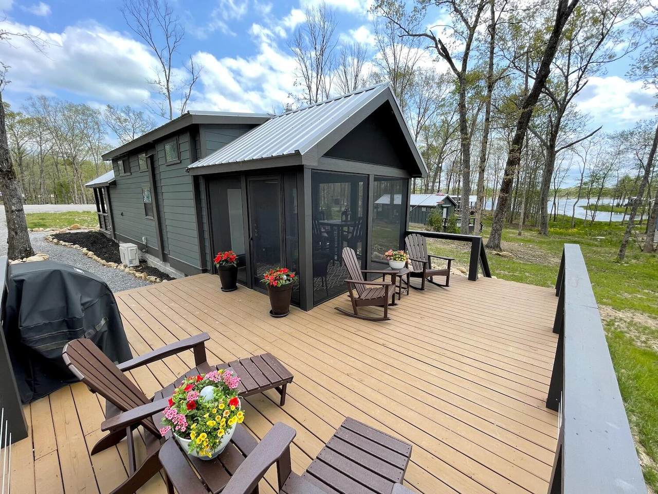 15 Sunset Ct - Photo 1
