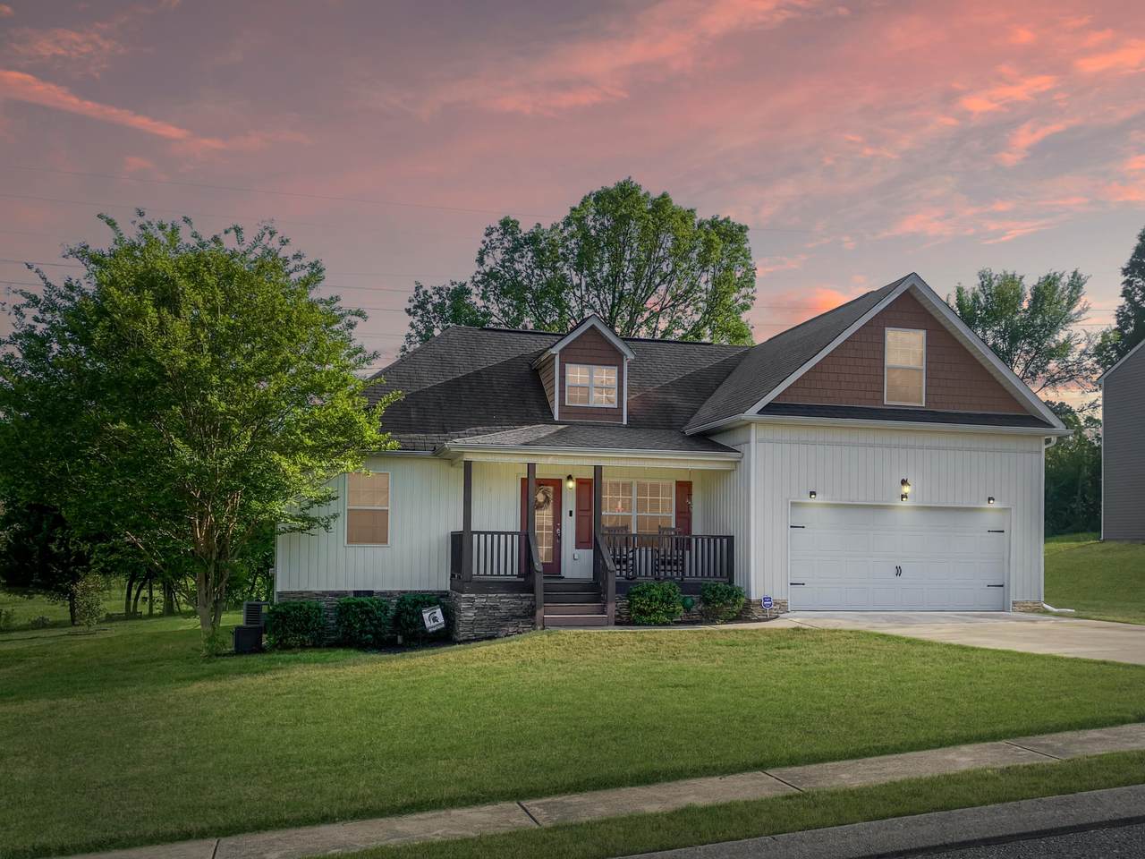 288 Battlebluff Dr - Photo 1