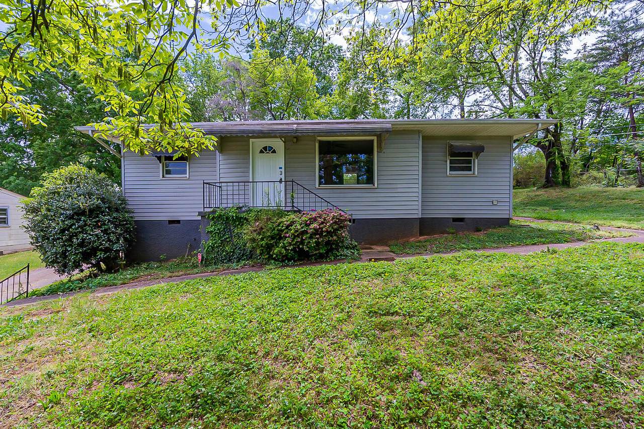 4716 Hal Dr - Photo 1