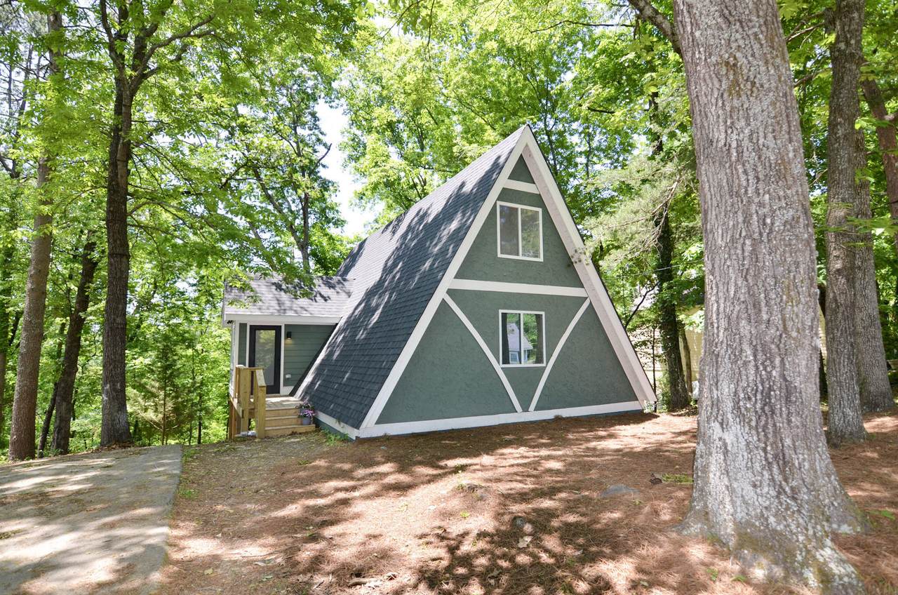908 Wellington Ln - Photo 1
