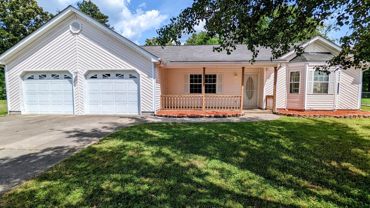138 Sage Brush Ln - Photo 1