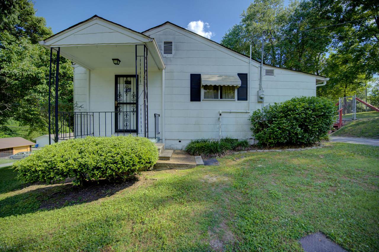 60 Crabtree Rd - Photo 1