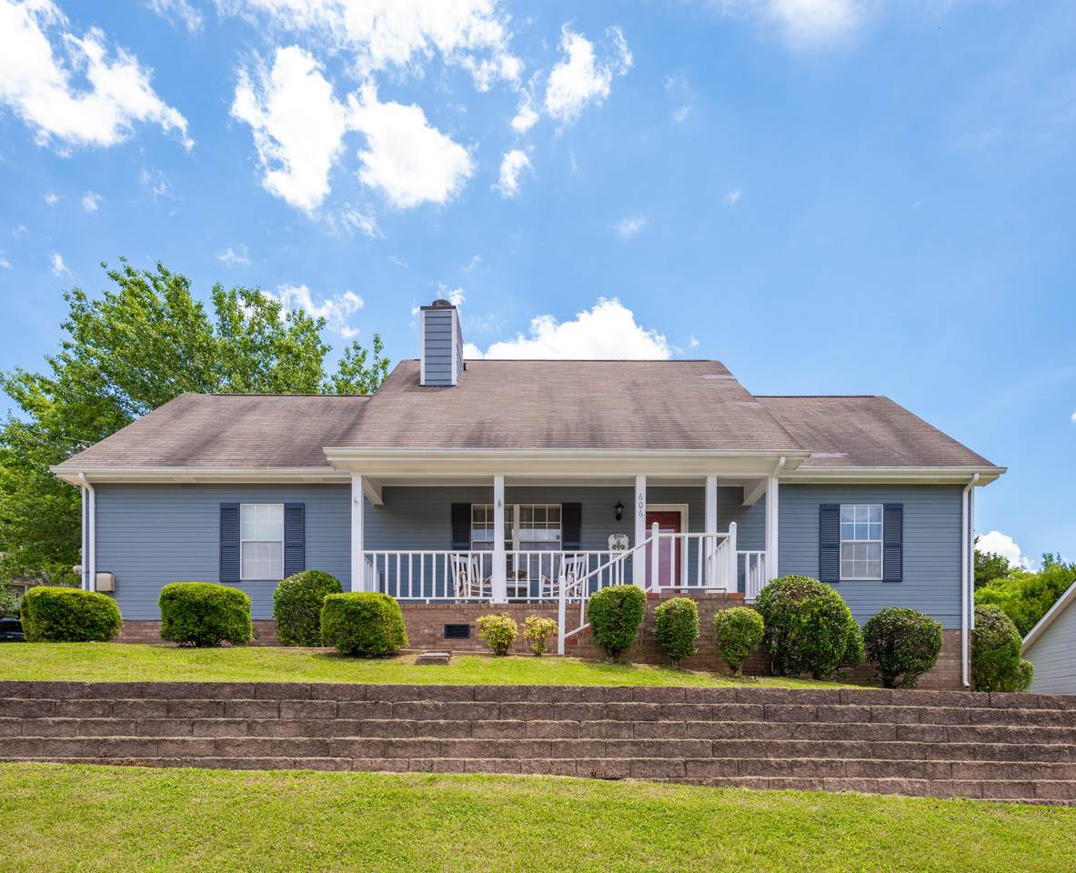 606 Spring Lake Ct - Photo 1