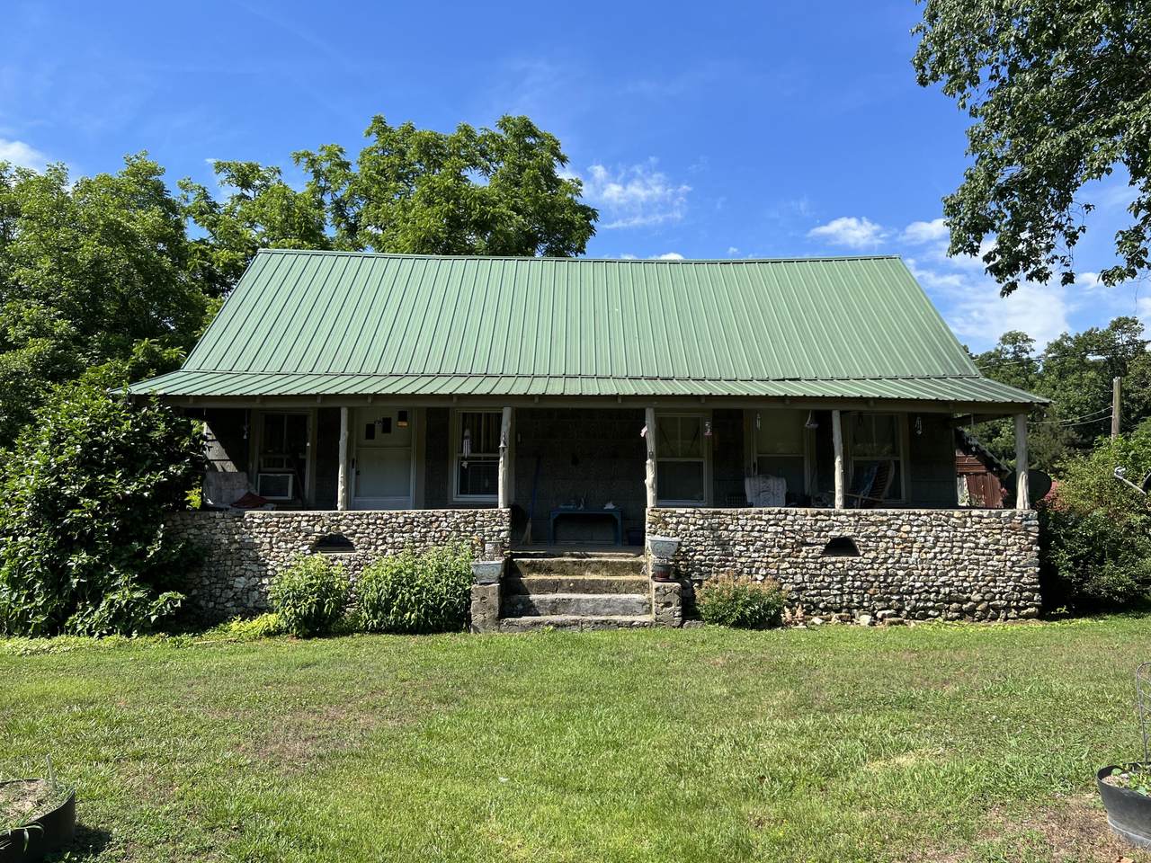 2081 Nickajack Rd - Photo 1