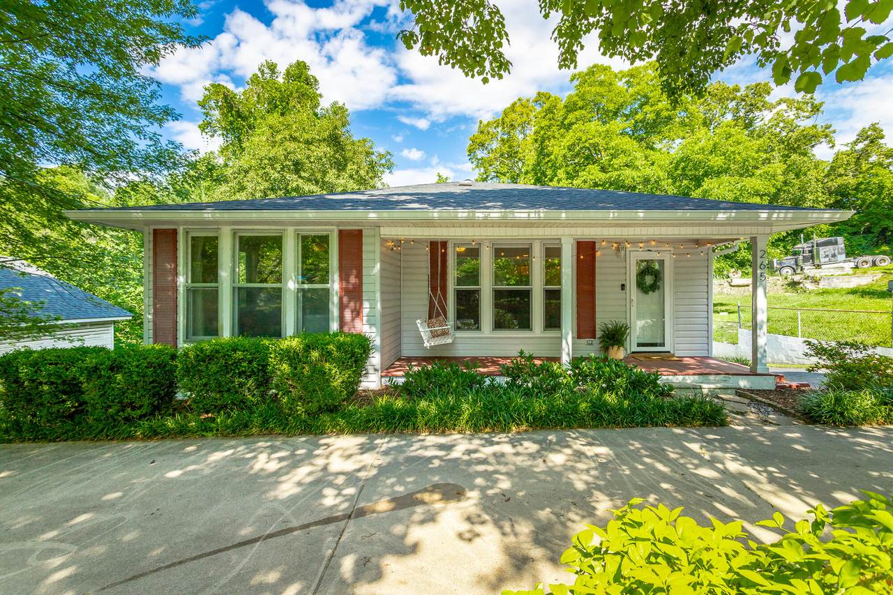265 Oak St - Photo 1