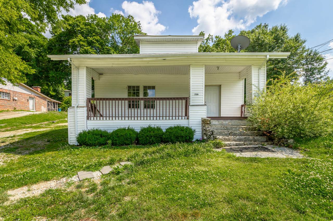 730 Lakeview Dr - Photo 1