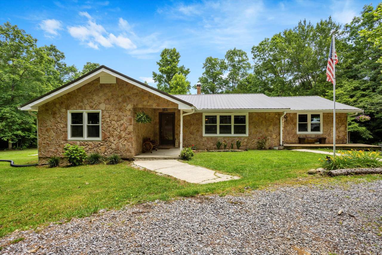 830 Wichser Ln - Photo 1