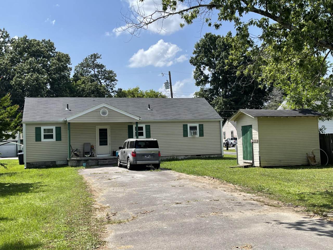 1516 Springvale Rd - Photo 1