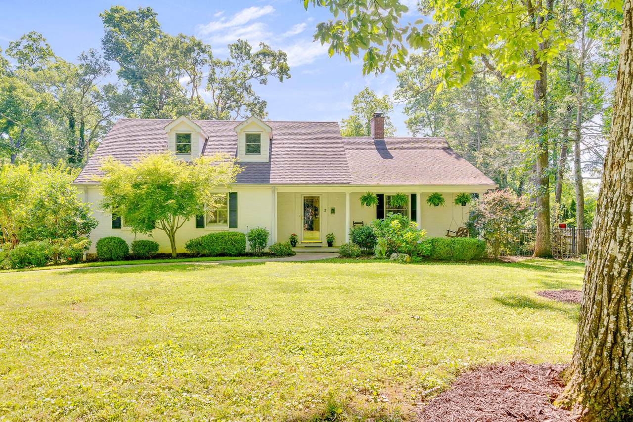 1407 Peter Pan Rd - Photo 1