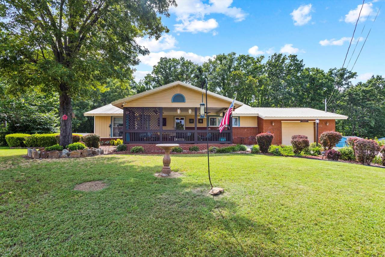 1027 Crestridge Dr - Photo 1
