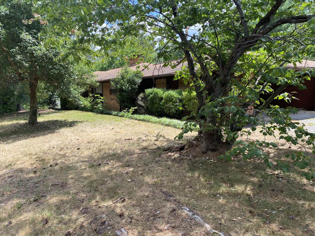 11 Sunset Dr - Photo 1