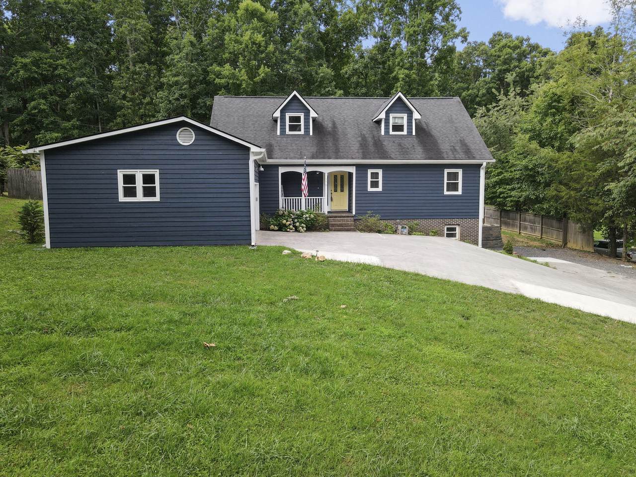 175 Hidden Oaks Tr - Photo 1