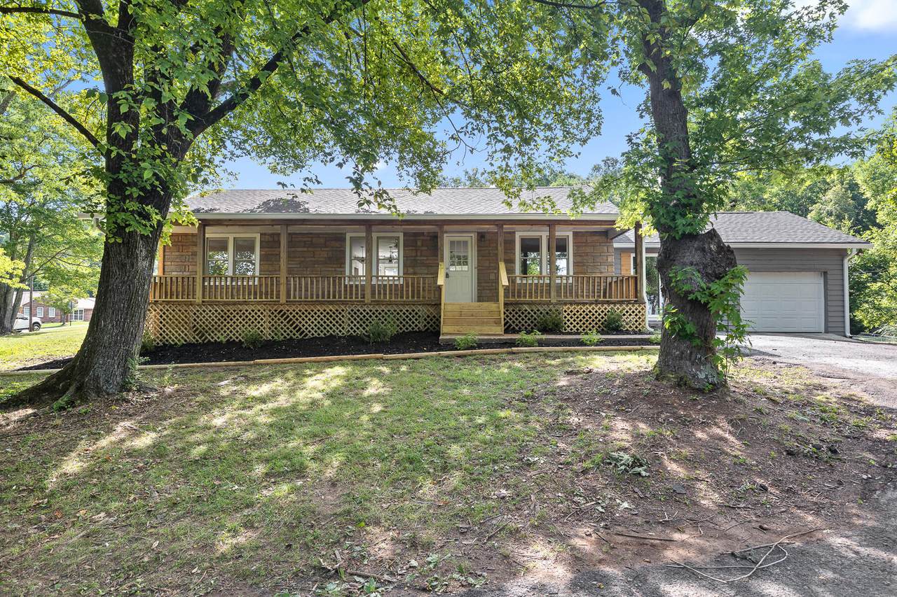 1931 Campbell Dr - Photo 1