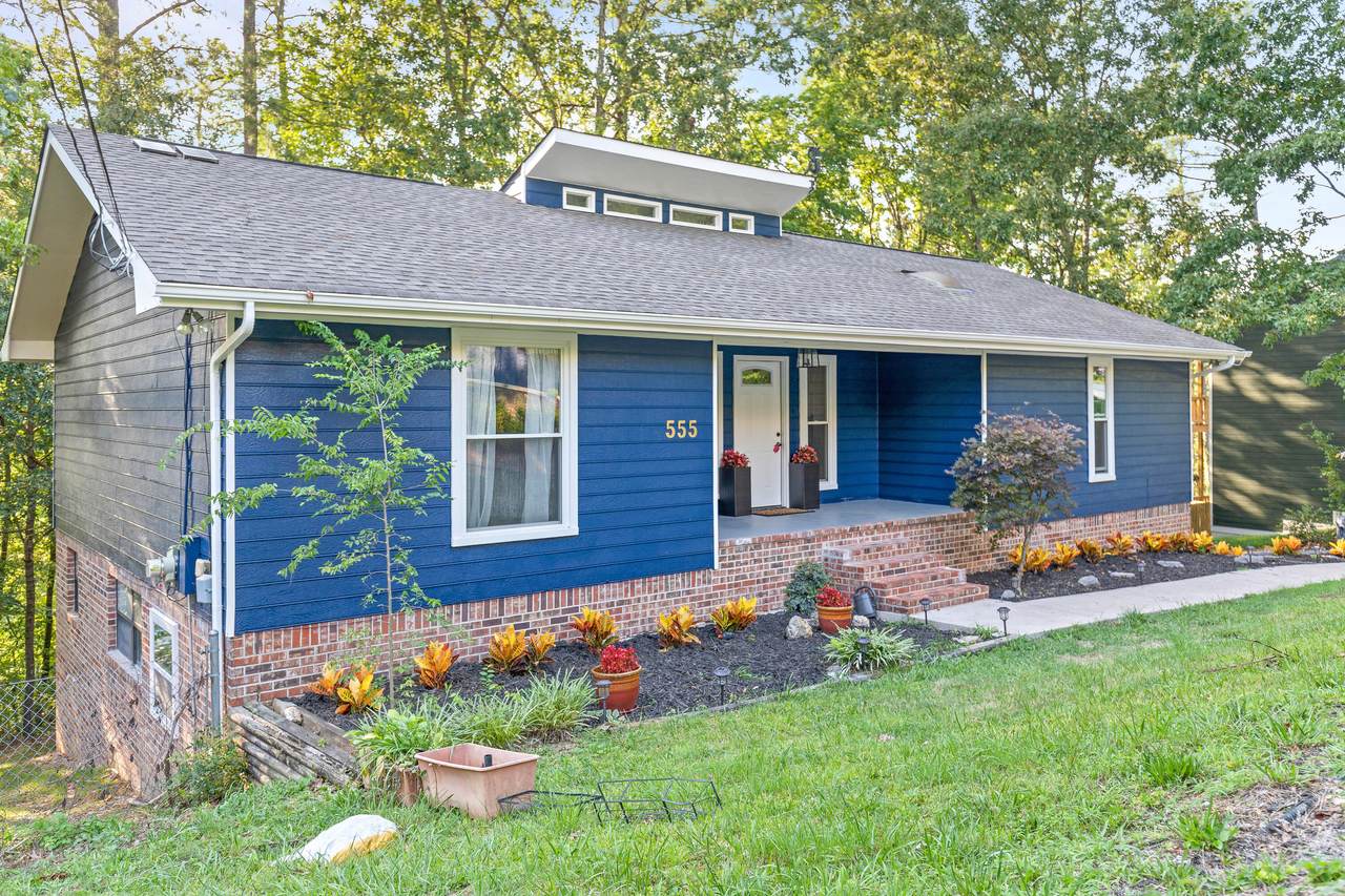 555 Benson Dr - Photo 1