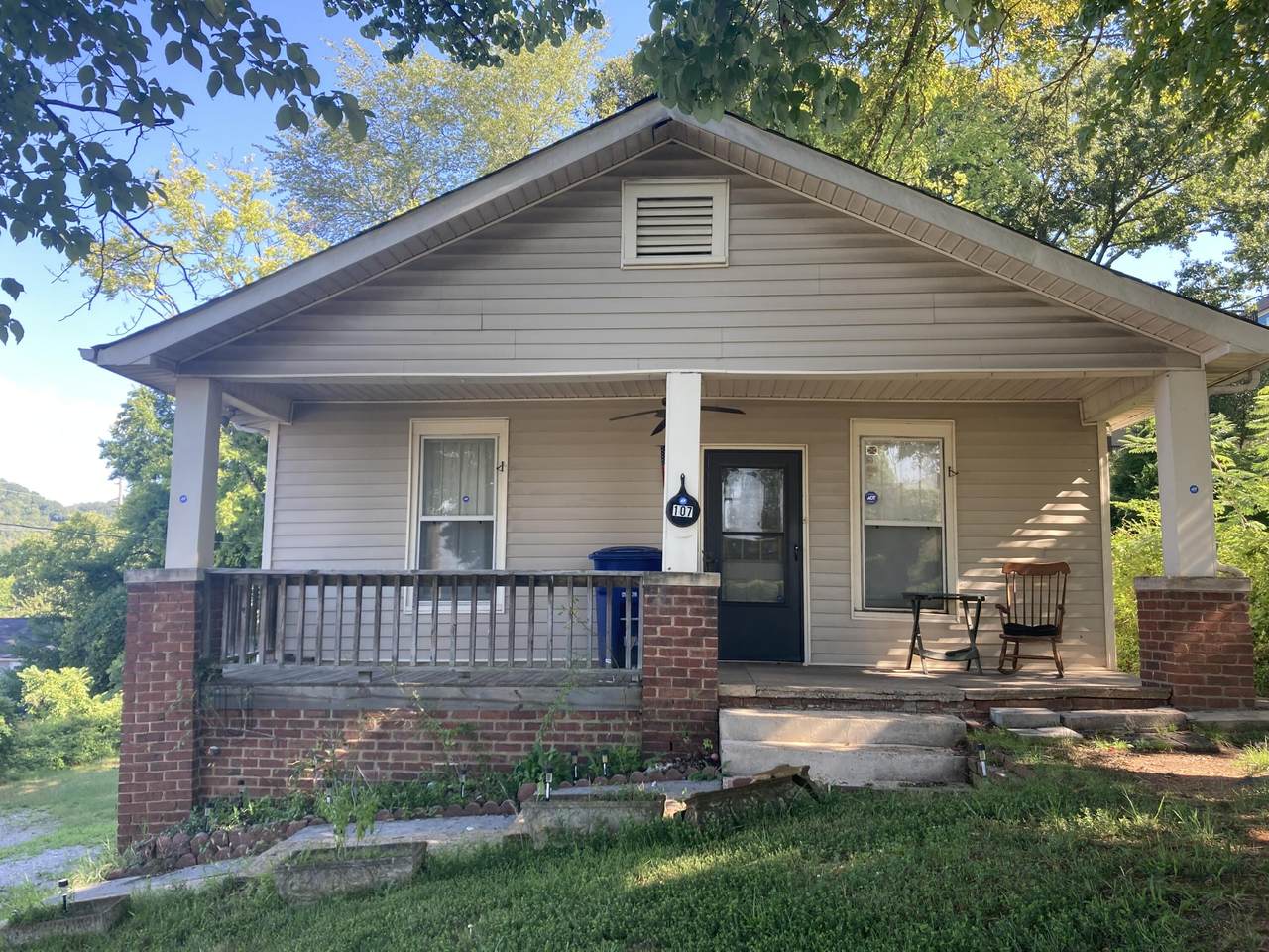 107 Kent St - Photo 1