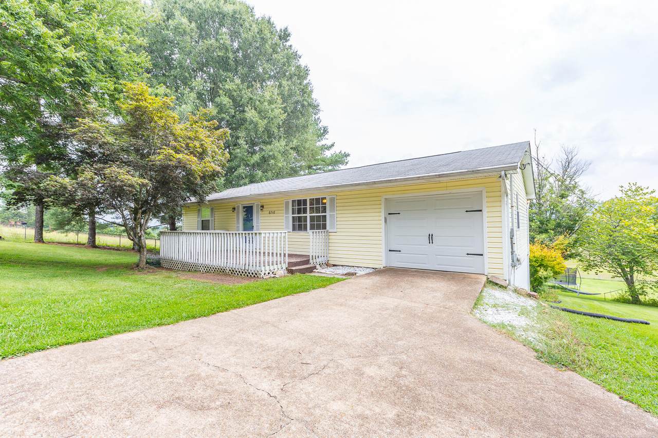 6710 Snow Hill Rd - Photo 1