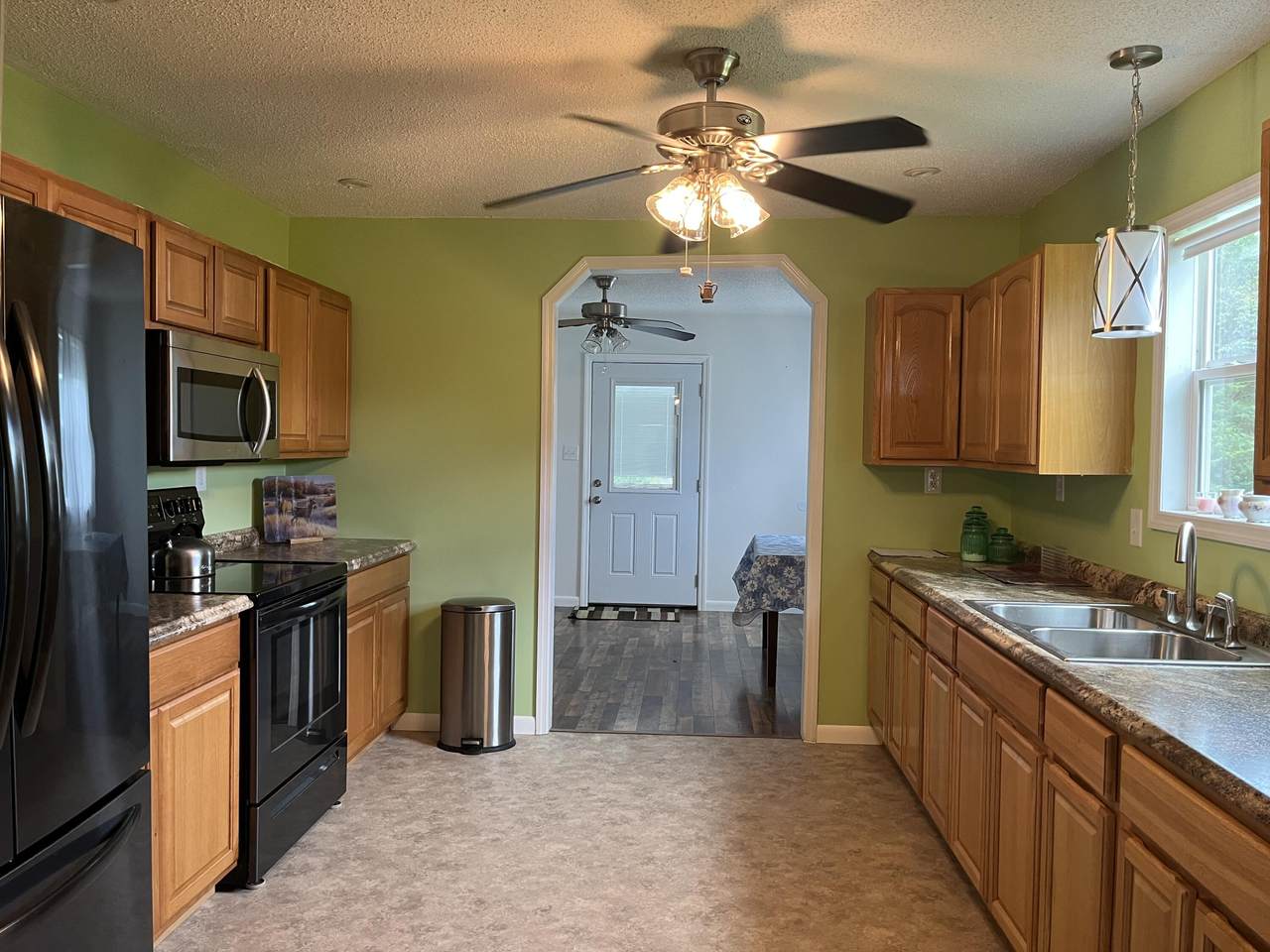 https://bt-photos.global.ssl.fastly.net/chattanooga/1280_boomver_1_1361282-2.jpg