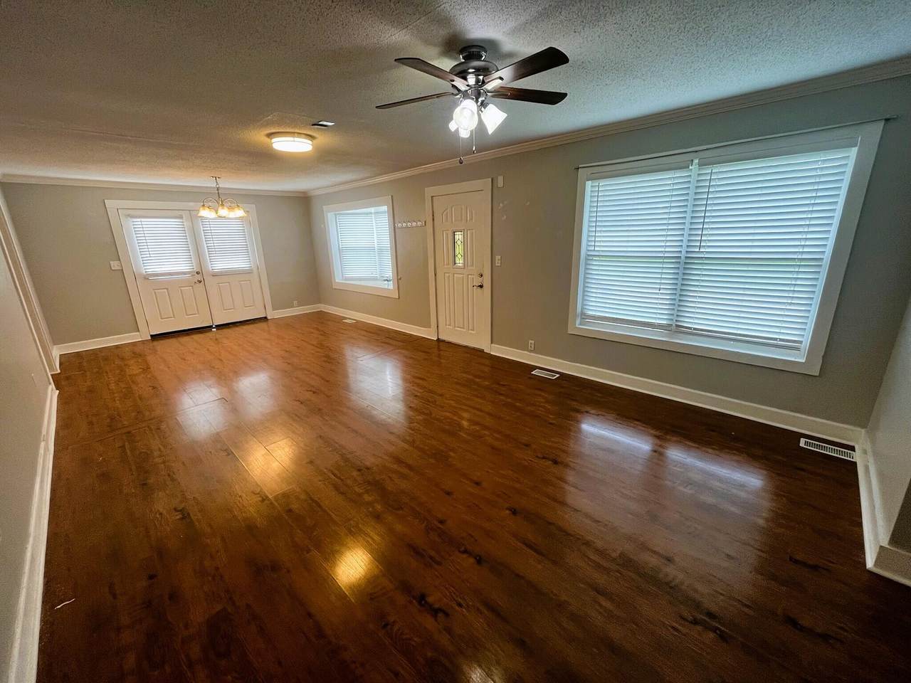 https://bt-photos.global.ssl.fastly.net/chattanooga/orig_boomver_1_1361308-2.jpg