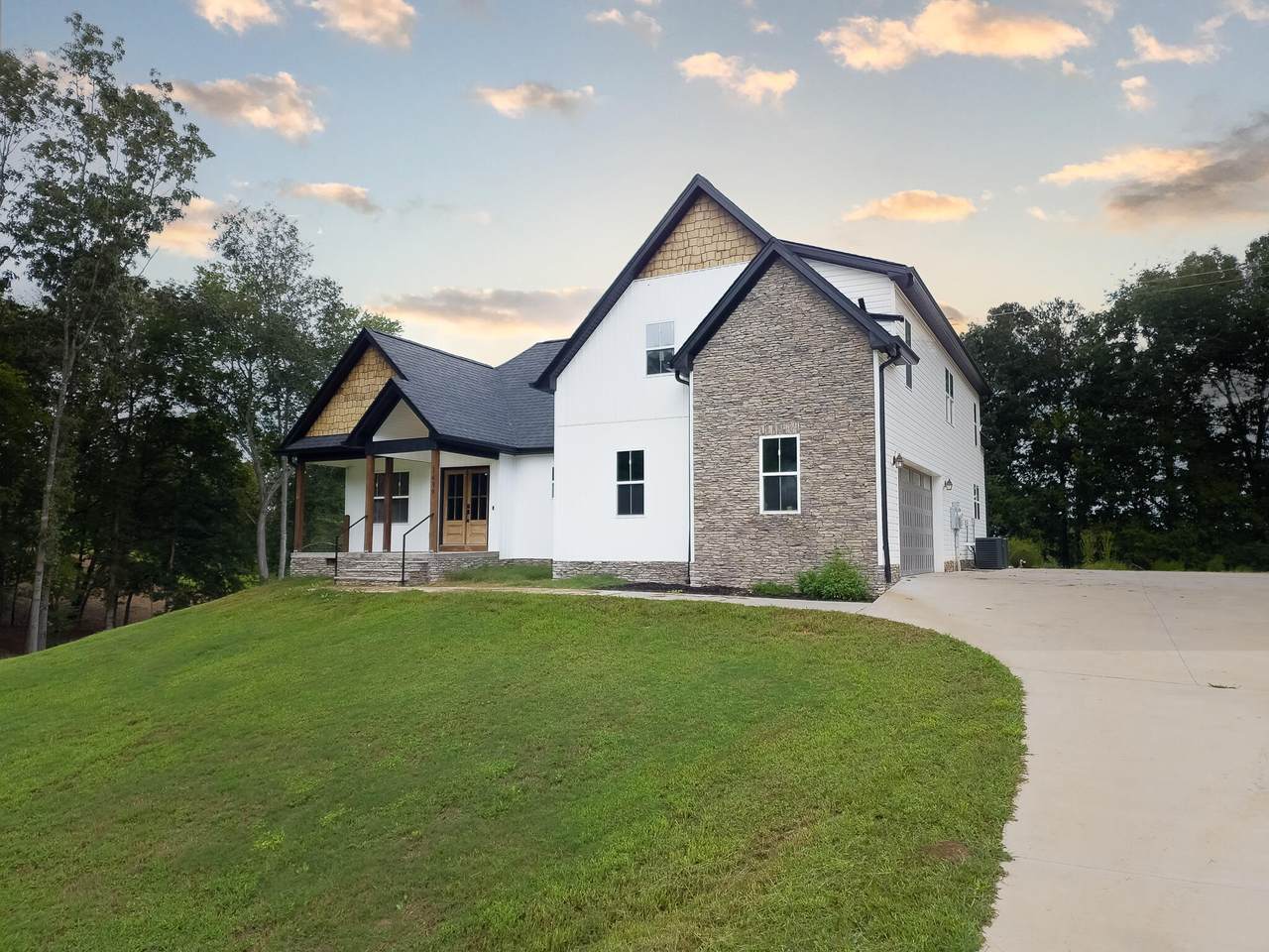 3439 Misty Meadows Dr - Photo 1