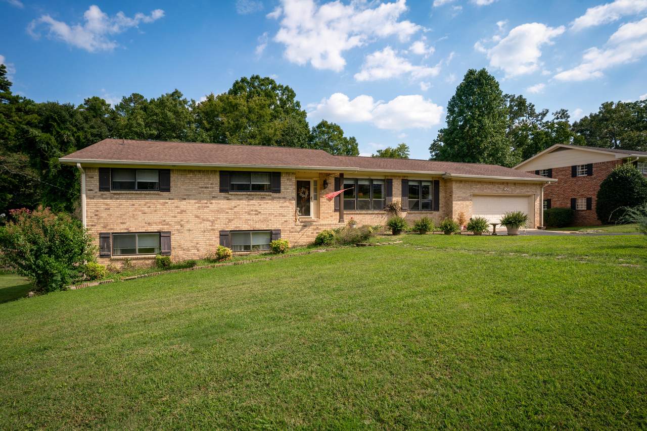 1308 Darlene Cir - Photo 1
