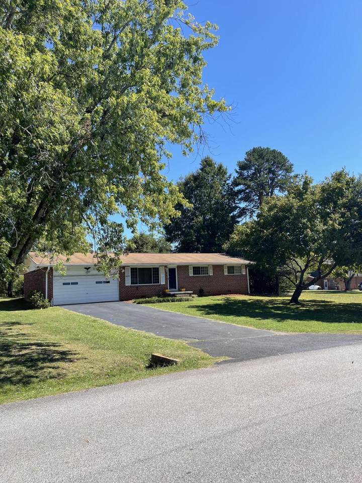 6223 Laguana Dr - Photo 1