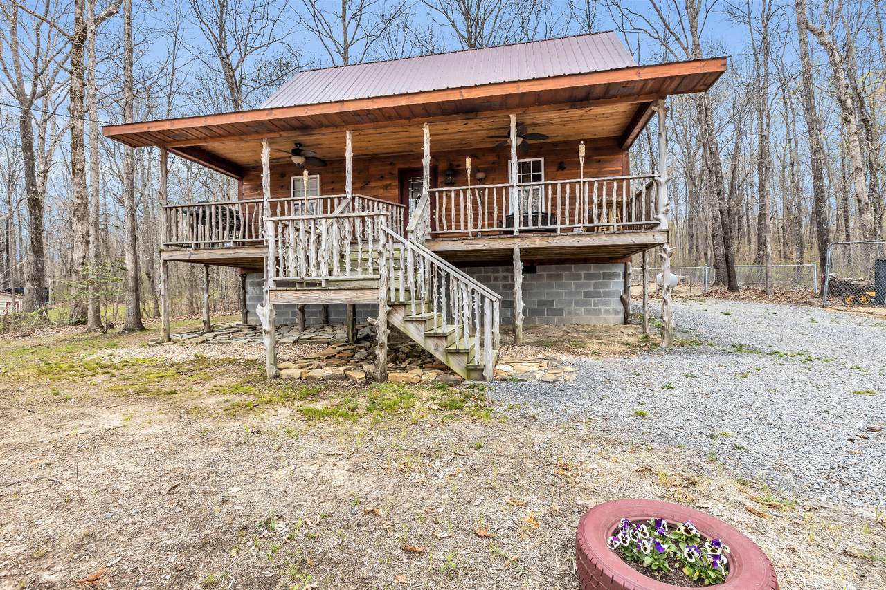 1213 Fawn Cir - Photo 1