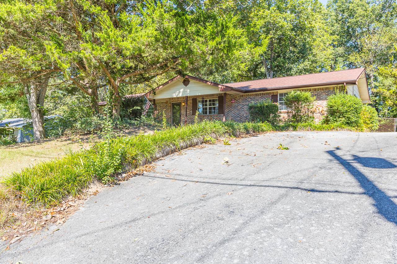 112 Brownwood Cir - Photo 1