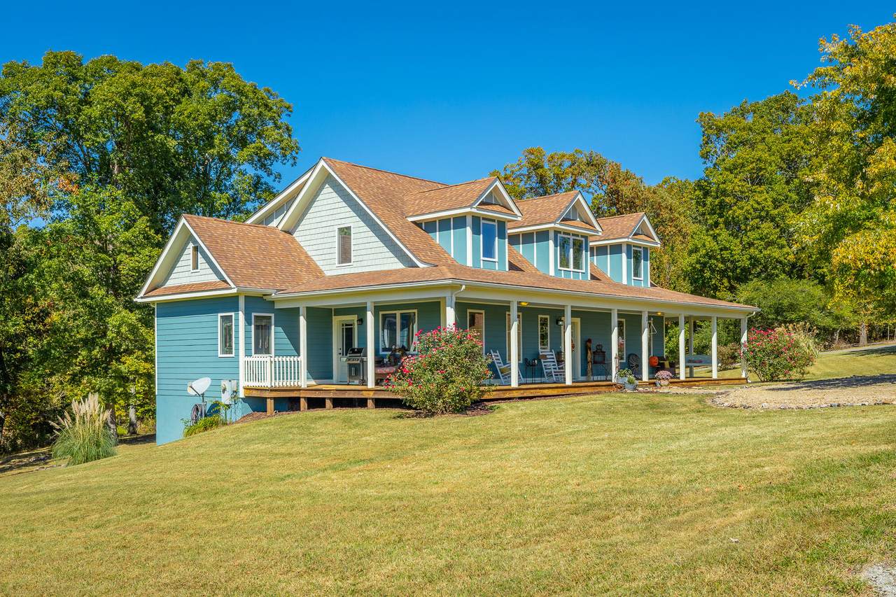 204 Johnny Wheeler Ln - Photo 1