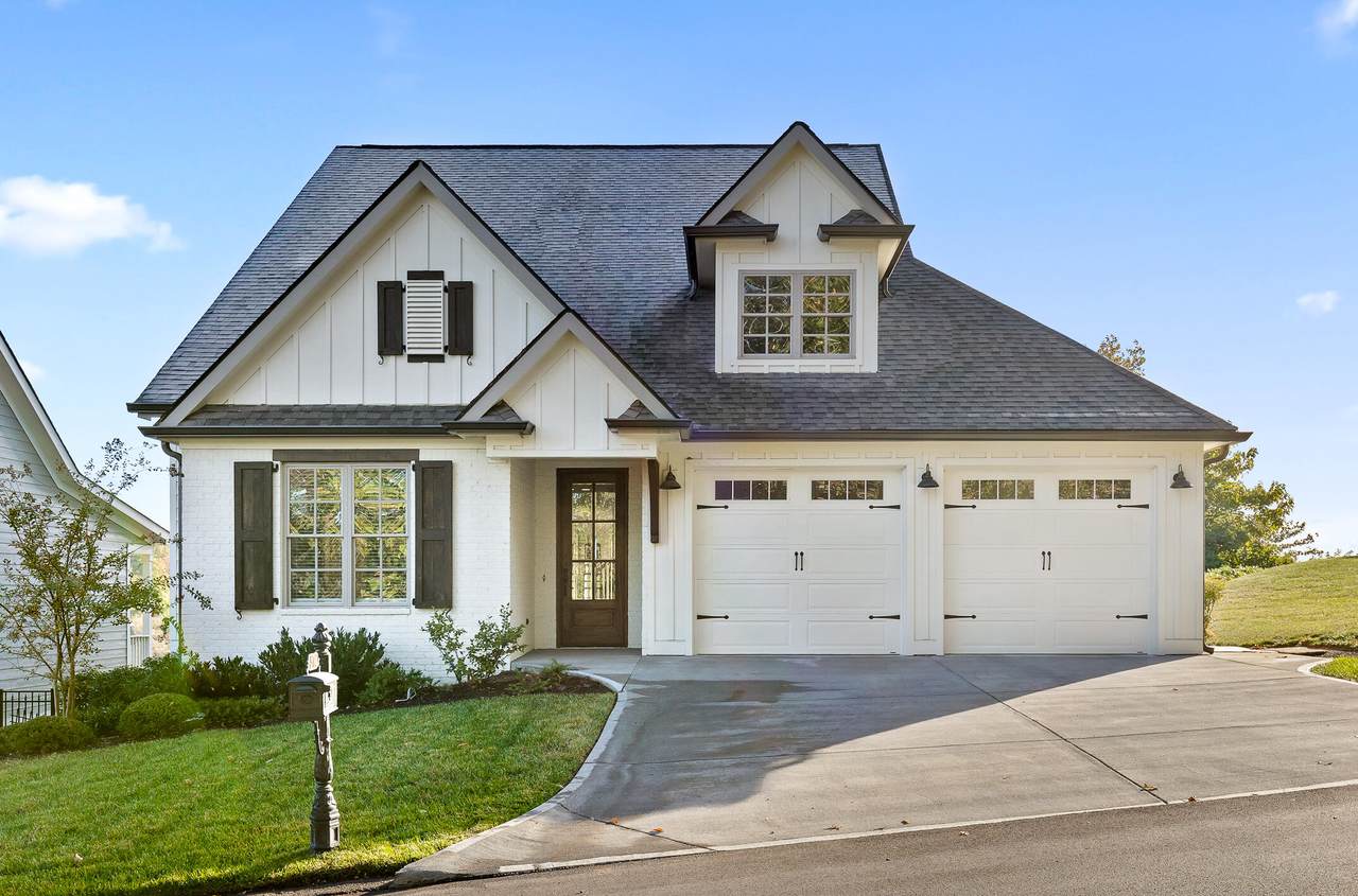 574 Whitehall Rd - Photo 1