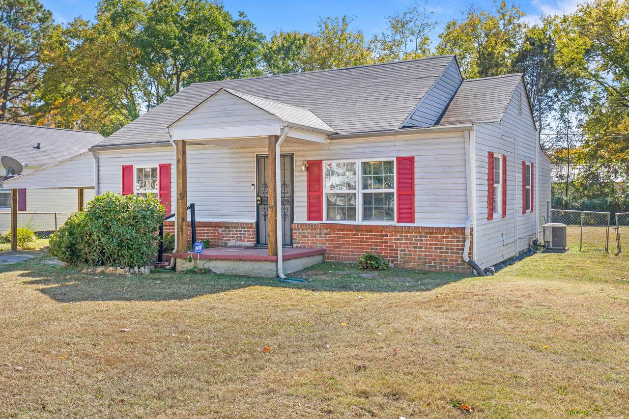 4912 Carolyn Ln - Photo 1