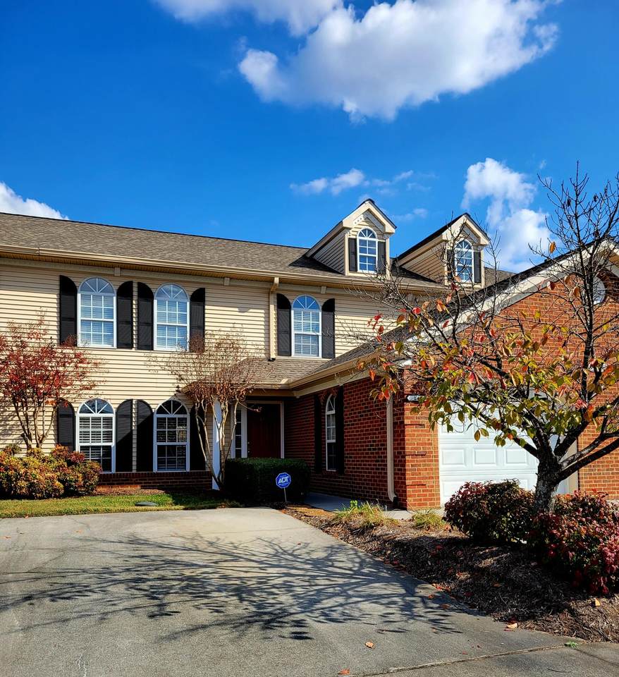1700 Water Oak Dr - Photo 1
