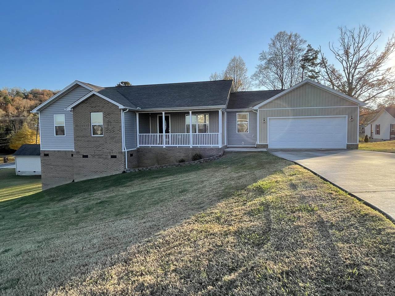 131 Foothills Dr - Photo 1